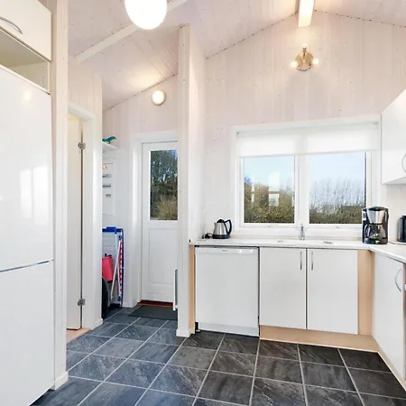 Amazing In Rudkobing With 3 Bedrooms, Sauna And Wifi Prázdninový dům Spodsbjerg