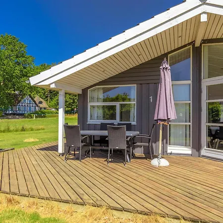 Amazing In Rudkobing With 3 Bedrooms, Sauna And Wifi Prázdninový dům Spodsbjerg